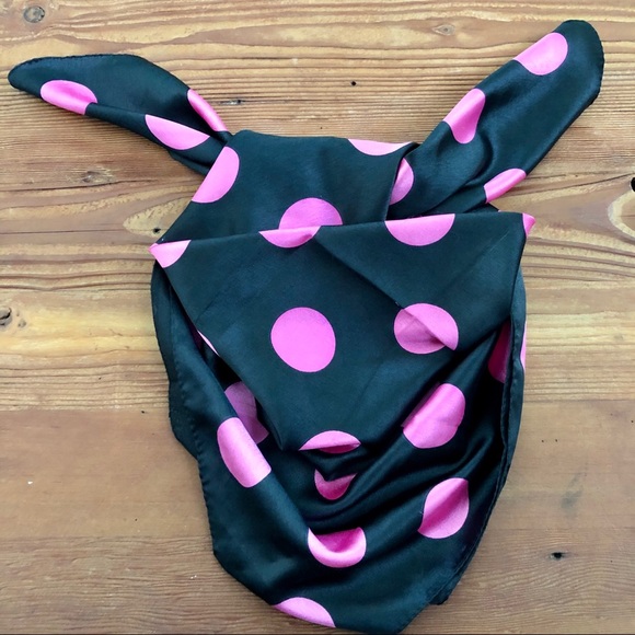 Polka dots satin scarf - Picture 5 of 5